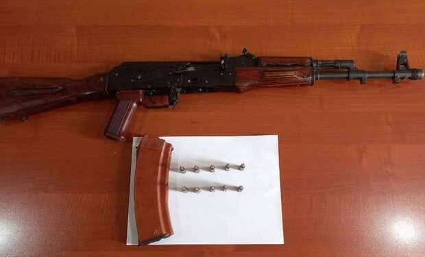 Ağcabədi sakinindən “Kalaşnikov” avtomatı götürülüb – FOTO/VİDEO