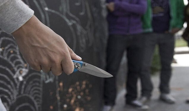 Qıza görə həm tanışını, həm özünü bıçaqladı