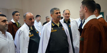 Zakir Həsənov yaralı hərbçilərimizlə görüşdü – Fotolar