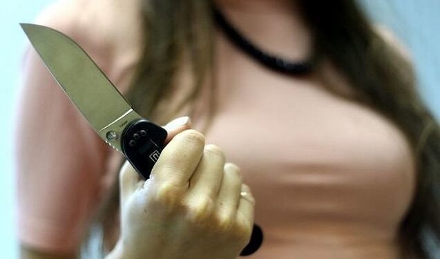 Bakıda gənc qadın ikinci dəfə adam bıçaqladı