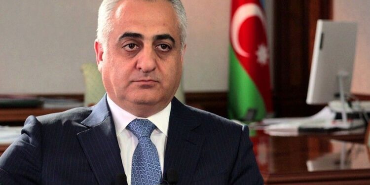 Naxçıvanın yeni rəhbərinin fotosu müzakirələrə səbəb oldu