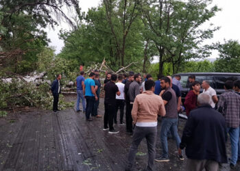 Yağış Qaxdakı yollarda da məhdudiyyət yaratdı