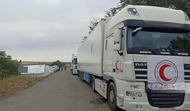 40 ton humanitar yardım aparan karvan Ağdam-Xankəndi yolunda gözləyir