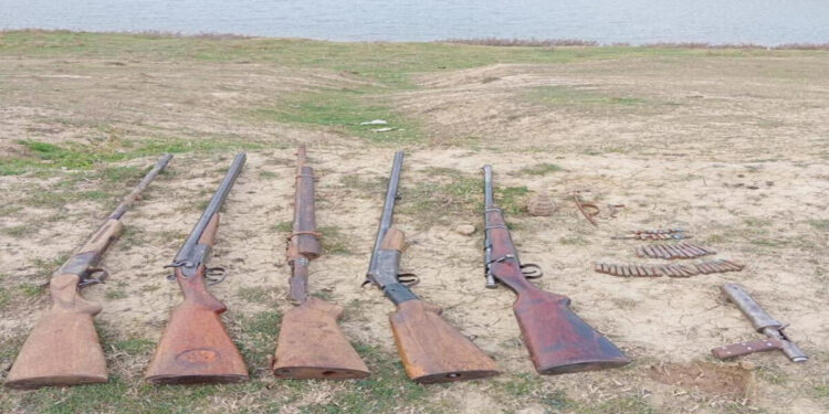 Qobustanda ƏMƏLİYYAT: Xeyli sayda silah-sursat aşkar edildi – FOTO