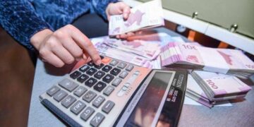 Bu universitetdə müəllimlərin maaşı artırıldı