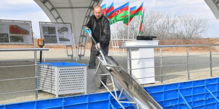 Baş Qərvənd kəndinin təməli qoyulub – VİDEO