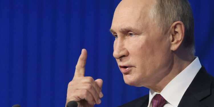 Putinin rəqibləri – Namizədlərin sayı 29-a çatdı