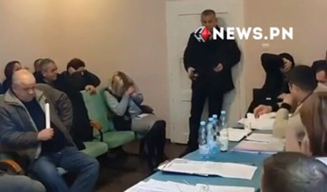 Ukraynada deputat iclasda qumbara partlatdı – 1 ölü, 26 yaralı – Video