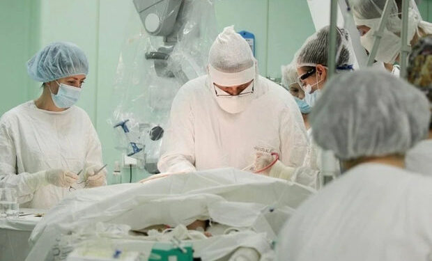 Rusiyada məktəblinin başından 12 santimetrlik şiş çıxarıldı – VİDEO