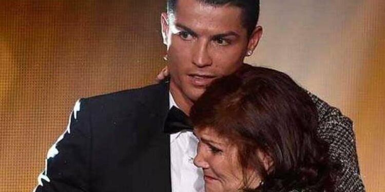 İDMANGörün Ronaldo doğum günündə anasına nə hədiyyə etdi – VİDEO