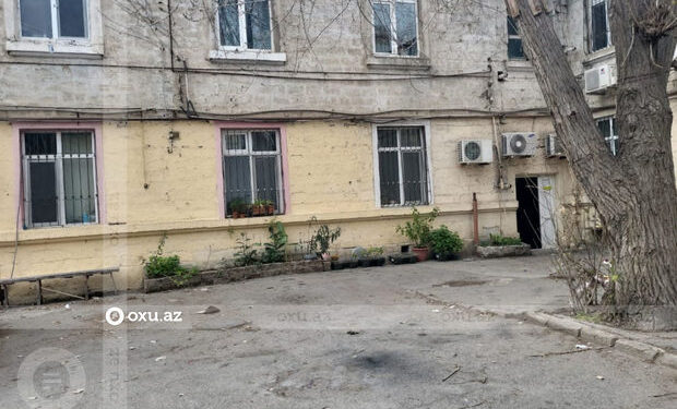 Xətai rayon sakinləri: “Təmizlik işçisi ştatı yoxdur, zibili özümüz daşıyırıq” – ŞİKAYƏT + FOTO