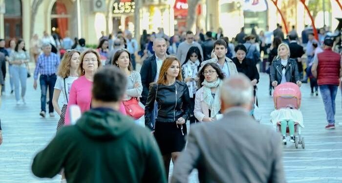 Azərbaycanda nə qədər gənc var?