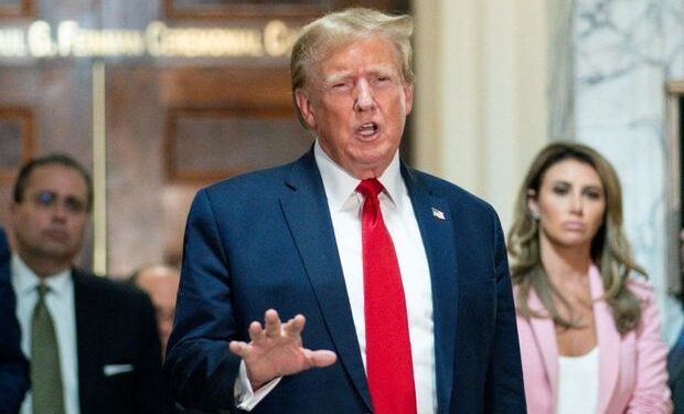 Zorlamada ittiham olunan Tramp 92 milyon dollar pul ödədi