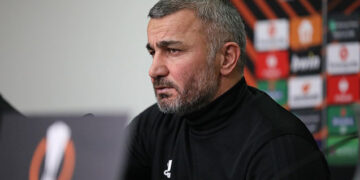 “Özümə görə yox, azarkeşlərə və futbolçulara görə təəssüflənirəm”