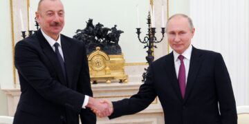 Rus polkovnikdən diqqətçəkən açıqlama: “Bakı bu xəyanətkardan fərqli olaraq…”
