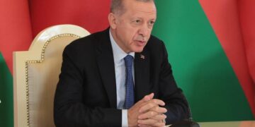 Türkiyədə gündəm dəyişir: Bu iki şəxs Ərdoğanın kreslosu uğrunda mübarizəyə başladı