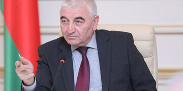 “Qanunvericiliyin tələbinə uyğun olaraq, noyabrın 3-ü parlament seçkiləri keçirilməlidir”.