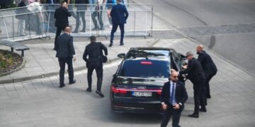 SON DƏQİQƏ! Bu ölkədə baş naziri öldürmək istədilər, TƏCİLİ… – mayın 6-da Bakıya gəlmişdi…