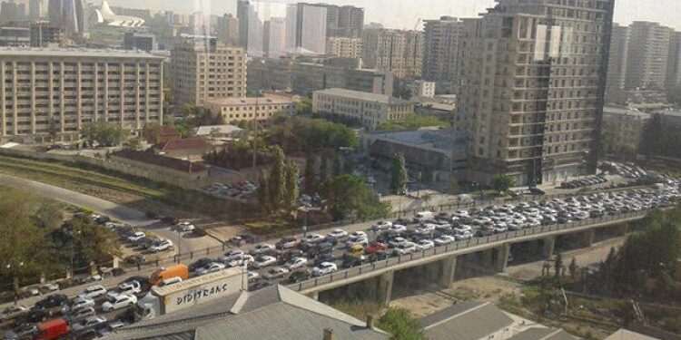 Bakının məşhur körpüsü sökülür – SÜRÜCÜLƏRİN NƏZƏRİNƏ