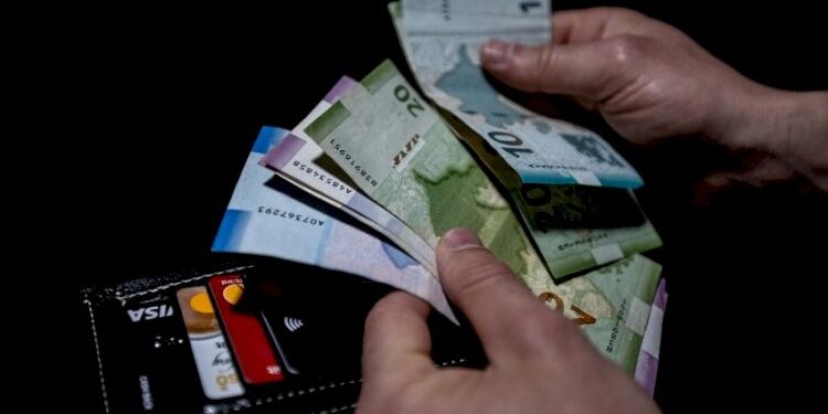 Azərbaycanda maaşlarla bağlı ŞOK YENİLİK – VİDEO