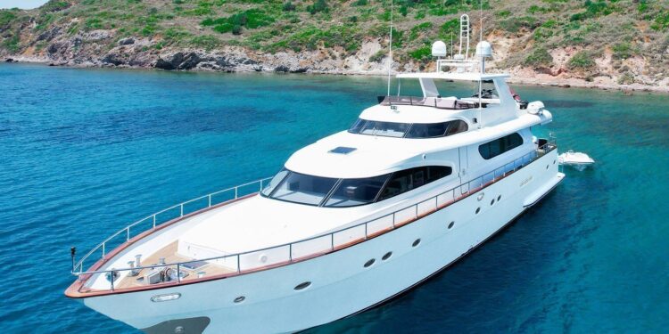 Antalyada yaxtada həbs edilən azərbaycanlı kimdir?