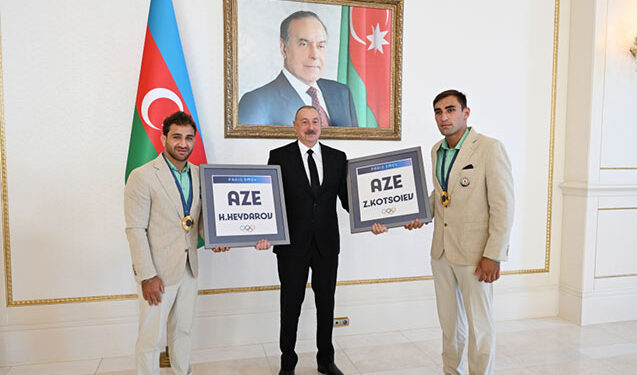 Hidayətlə Zelimdən Prezidentə hədiyyə – Foto