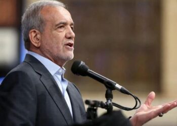 Pezeşkian: Məcbur edirsiniz hər şeyi deyim, Xameneyi zəng edən kimi…