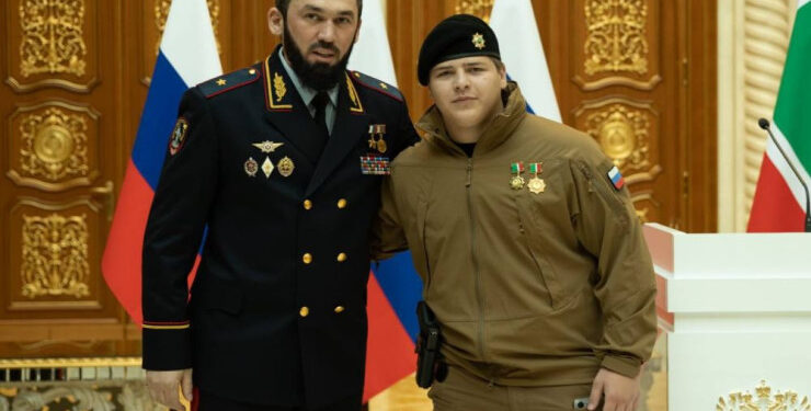 Kadırovun oğluna Çeçenistanın ən yüksək mükafatı VERİLDİ