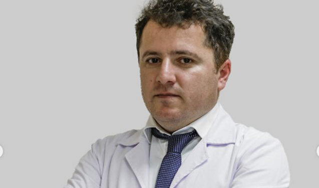 Həkim əməliyyatda səhvə yol verdi – Qadın hər 2 ayağını itirdi