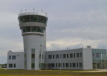 Belqorod aeroportuna PUA-larla hücum – İşçilər təxliyə edildi