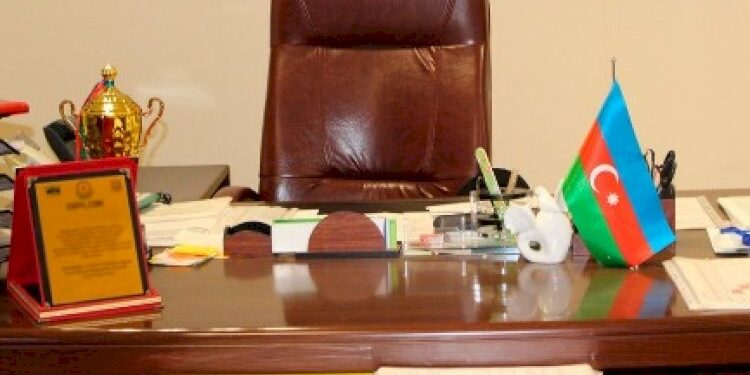 Bu yüksəkrütbəli məmurla bağlı qərar verildi: Yola salınır – FOTO