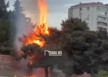 Metronun “20 Yanvar” stansiyası yaxınlığında yanğın – Tıxac yarandı