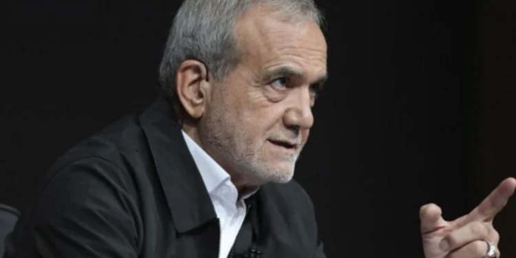 İran prezidenti İsrailin hücumlarına cavab verəcəyini açıqlayıb