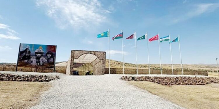 Azərbaycanın xüsusi təyinatlıları Qazaxıstanda təlimdə iştirak edir