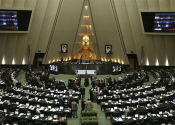 İran nümayəndə heyəti Bakıya gəldi