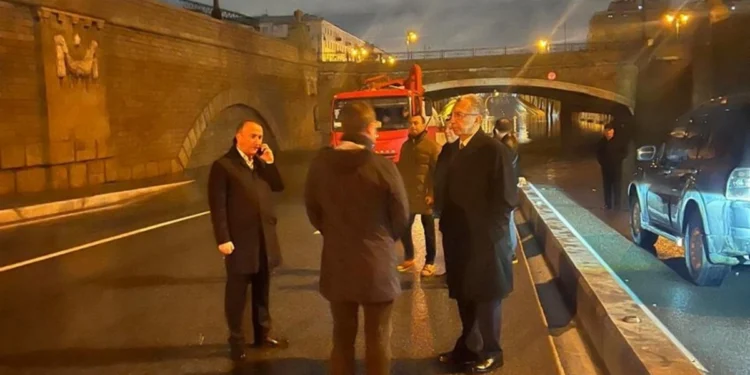 “Bağırov körpüsü”ndə TƏHLÜKƏLİ VƏZİYYƏT – Hərəkət tam dayandırıldı