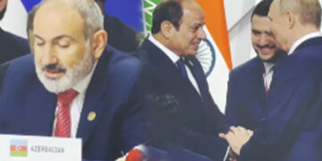 Putin Paşinyanın çıxışını dinləmədi – Video