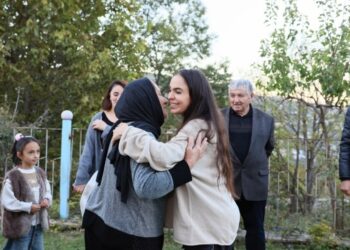 Leyla Əliyeva çoban Xanışın ailəsi ilə GÖRÜŞDÜ – FOTOLAR