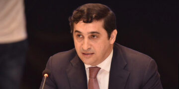 Prezident Fərid Əhmədova rütbə verdi