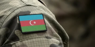 Parlament ehtiyata buraxılan hərbi qulluqçularla bağlı qanunda dəyişikliyi TƏSDİQLƏDİ