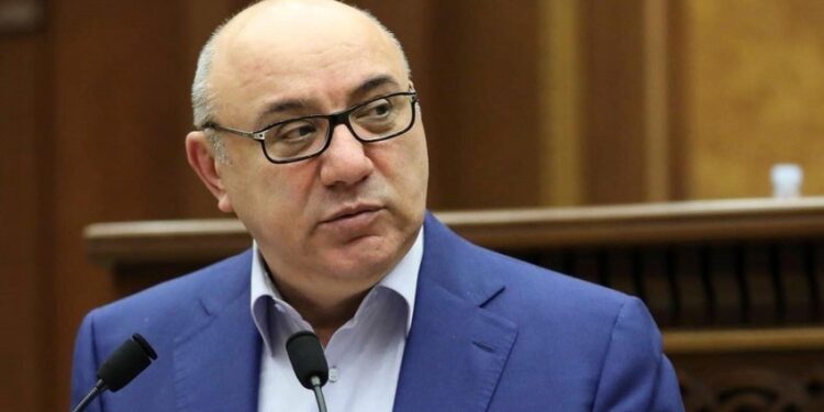 “Bu, İrəvanla Bakının barışmasına kömək edəcək” – Arsenyan