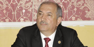 İcra başçısı bacısı oğlunu özünə köməkçi təyin etdi – Foto