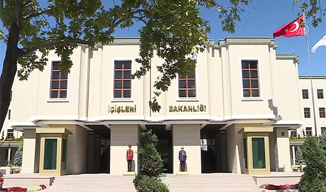 Türkiyədə terrorçu qruplaşmanın üzvü olan bələdiyyə sədrləri işdən çıxarıldı