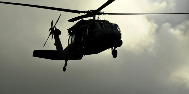 Türkiyədə helikopter binaya çırpıldı: Ölənlər var