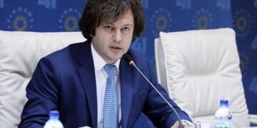 İvanişvili qərar verdi: Kobaxidze gedir