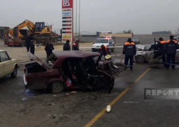 Biləsuvarda minik maşınları toqquşub – Üç nəfər ölüb, ikisi yaralanıb