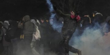 İstanbuldakı aksiyalarda yaralanan polislərin sayı artdı