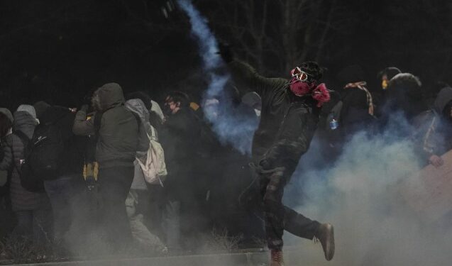 İstanbuldakı aksiyalarda yaralanan polislərin sayı artdı