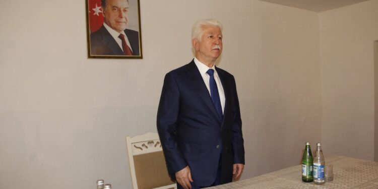 Cəlilabad rayon icra hakimiyyətinin başçısı Rafiq Cəlilov Günəşli kəndində vətəndaşları qəbul edib.