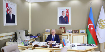 75 yaşlı rektor vəzifəsindən azad ediləcək – Prorektorların da 68 və 79 yaşı var…